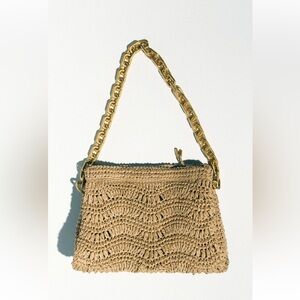 CHAIN SHOULDER STRAP BAG